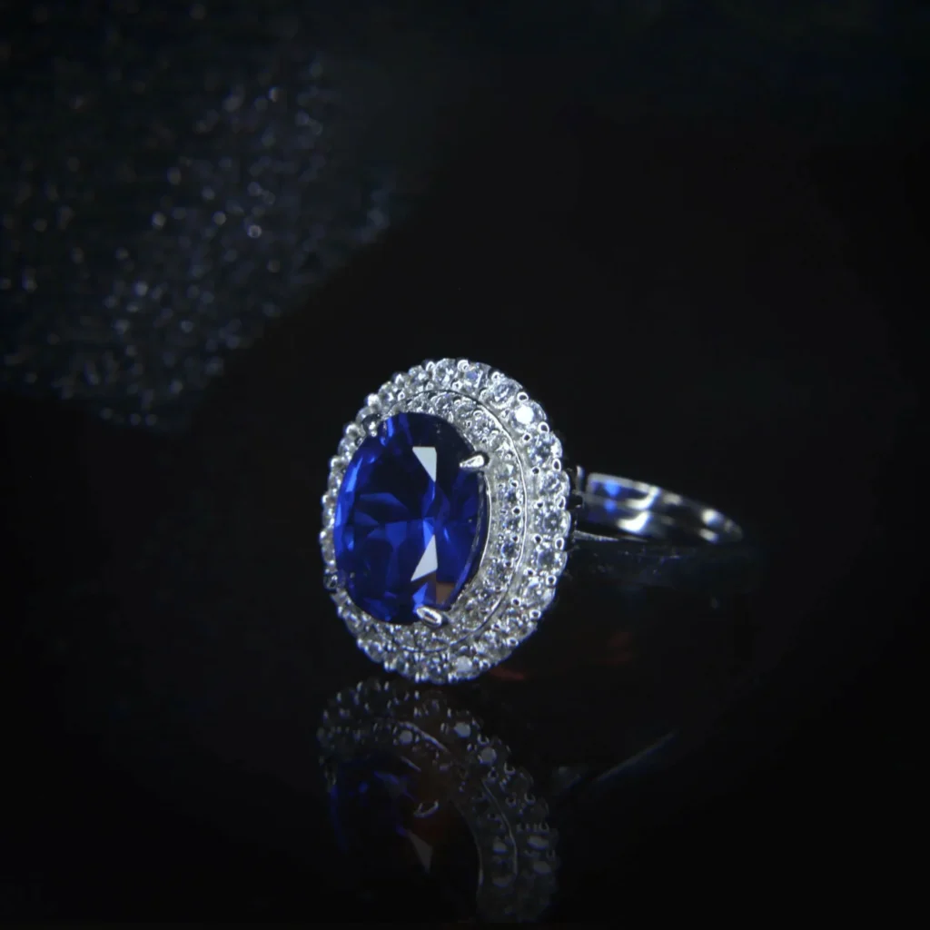 Oval-shaped Sapphire Diamond Ring - Image 3