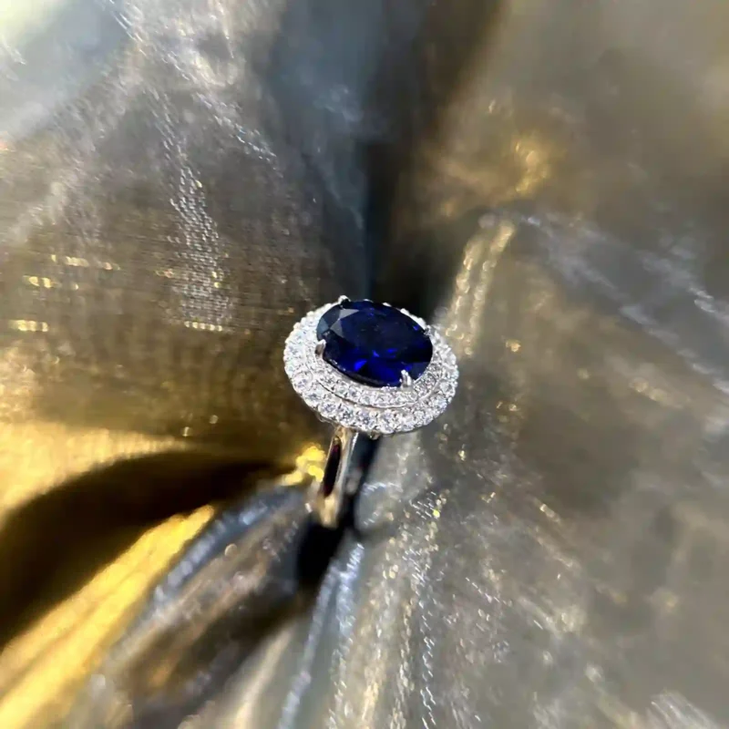 Oval-shaped Sapphire Diamond Ring - Image 5