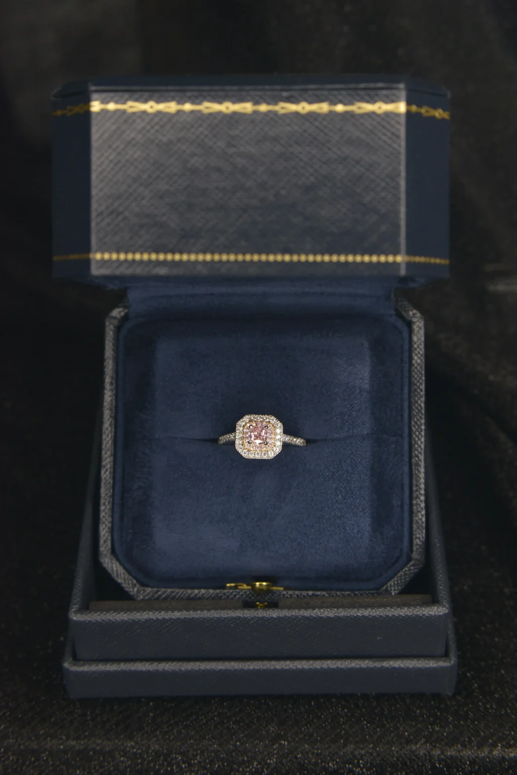The Radiant-Cut Pink Diamond and Diamond Ring - Image 6