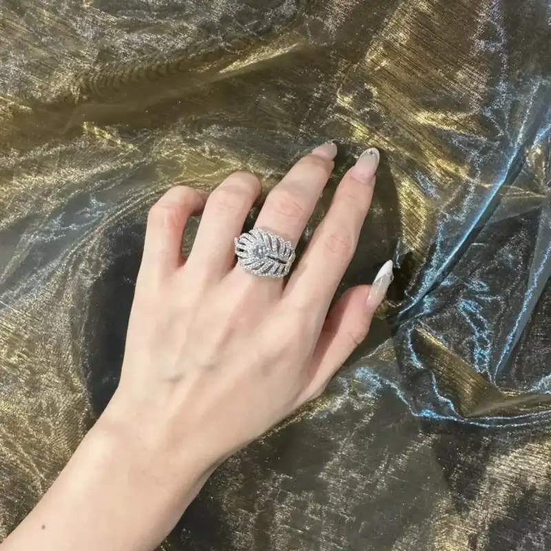 Feather Grace Diamond Ring - Image 2