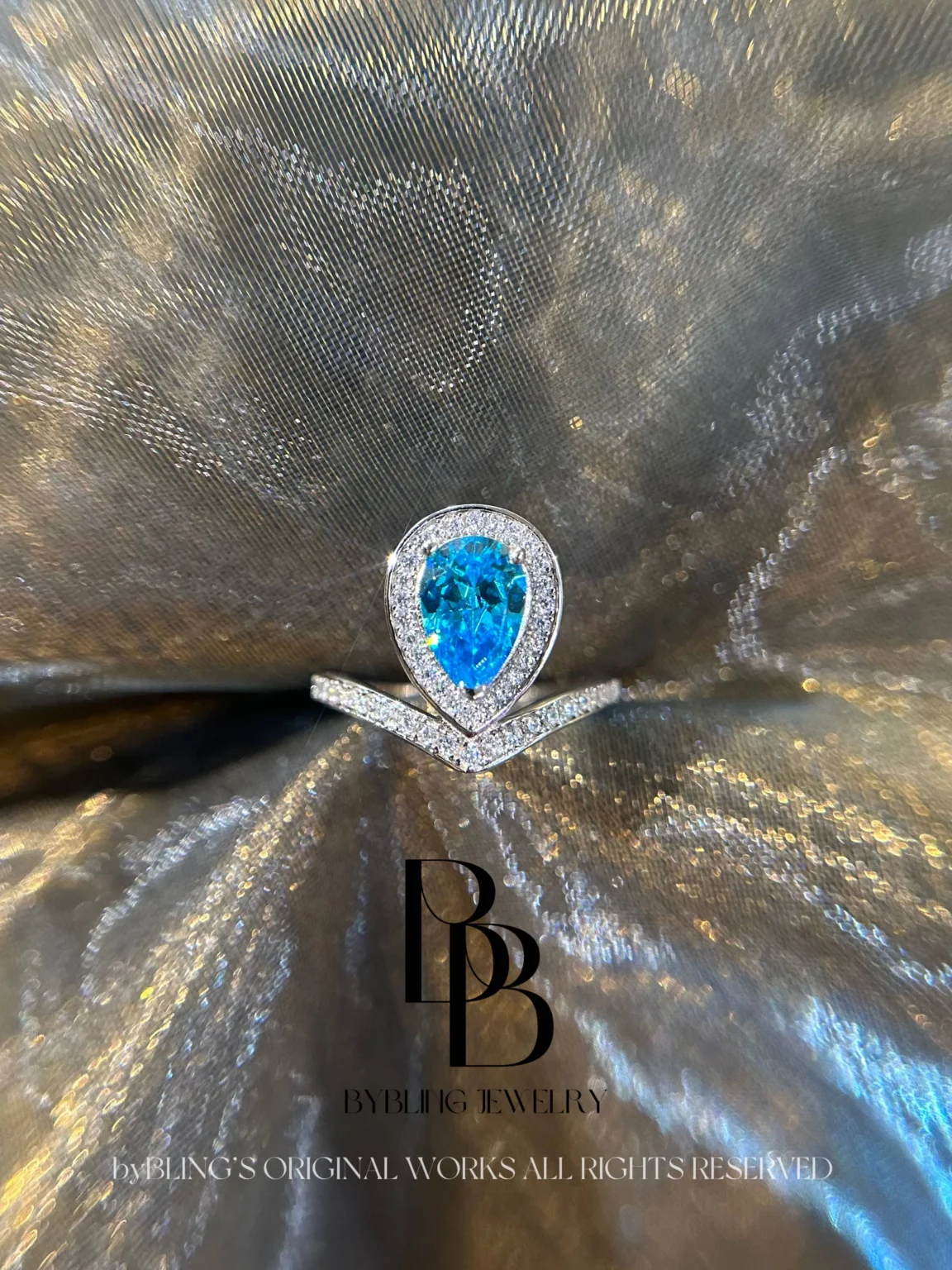 The Crown Aquamarine and Diamond Ring - Image 4