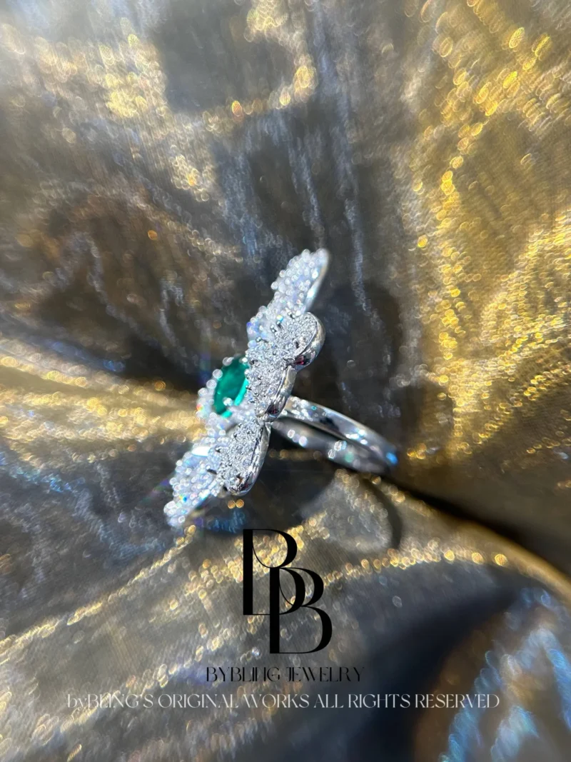 The Big Flower Emerald and Diamond Ring