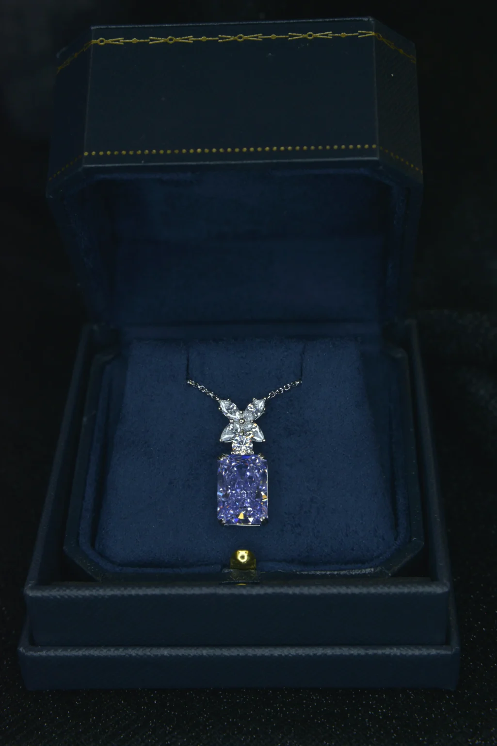 The Perfume Radiant-Cut Purple Diamond Pendant - Image 6