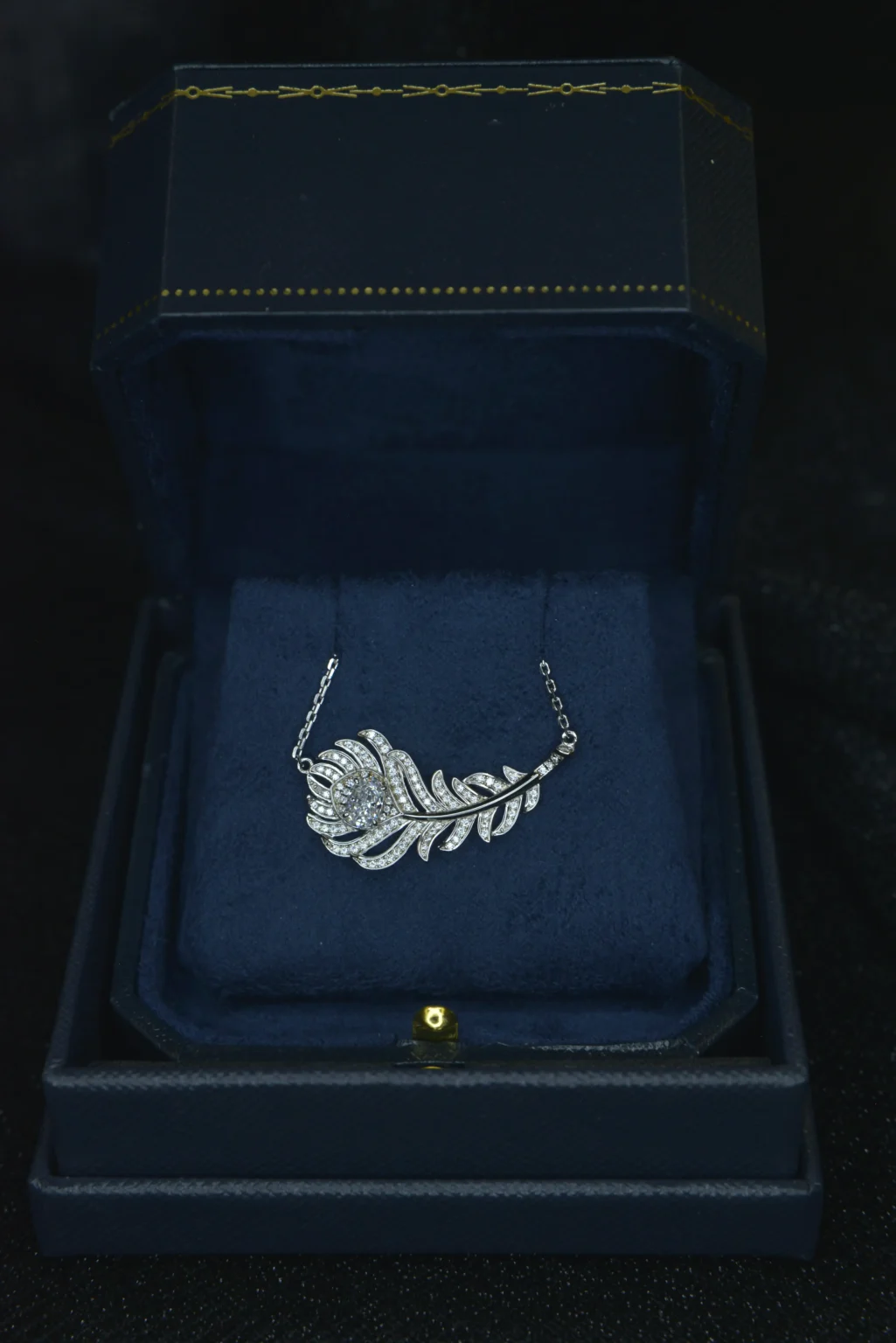 The Feather Diamond Pendant - Image 6