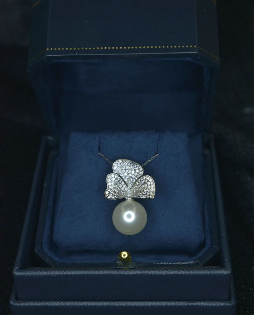 Flower Cluster Akoya Pearl and Diamonds Pendant - Image 6
