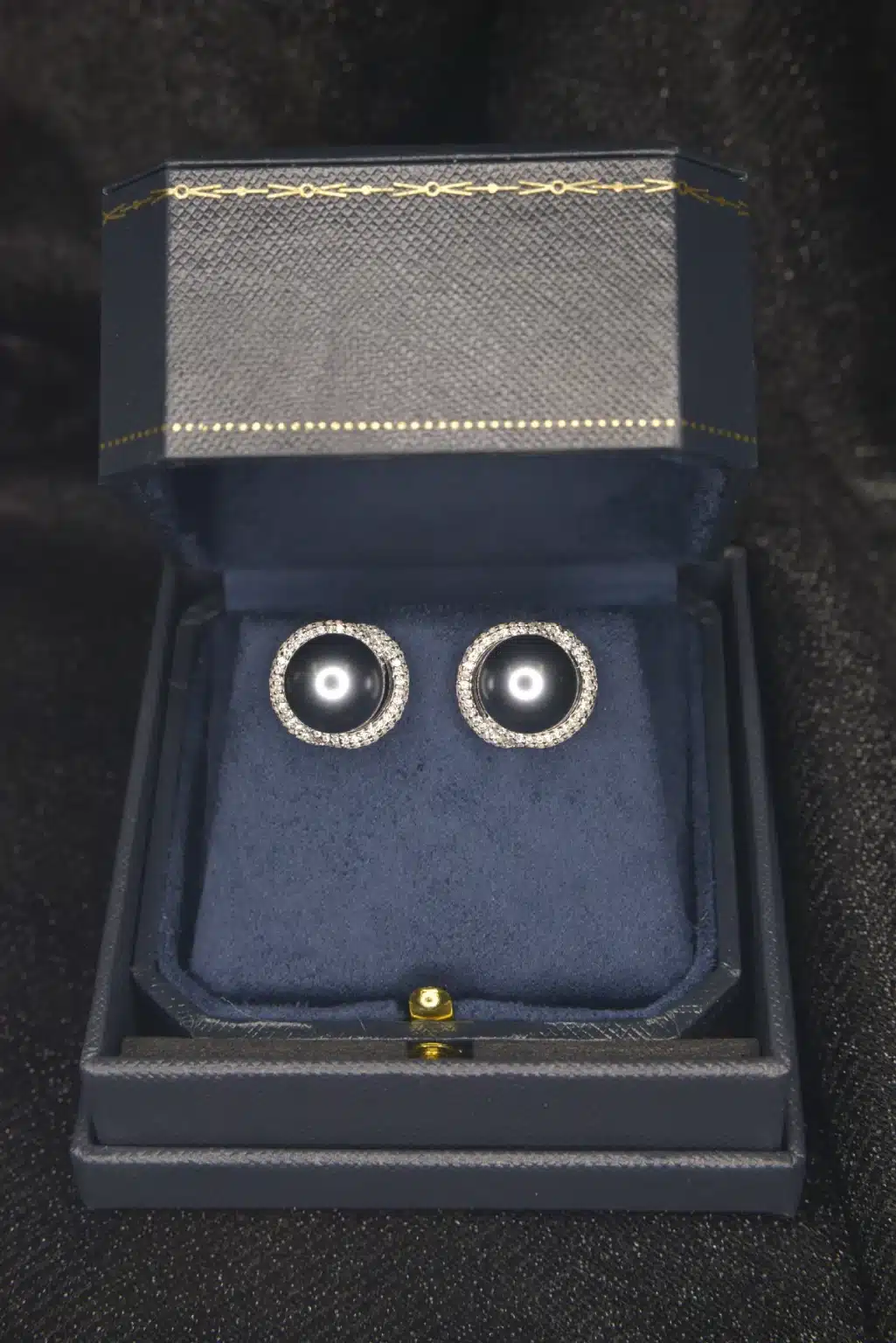 The Tahitian Pearl and Diamond Silver Earrings - Image 6
