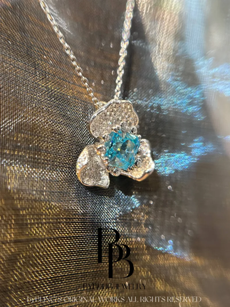 Flower Aquamarine Zirconia Pendant