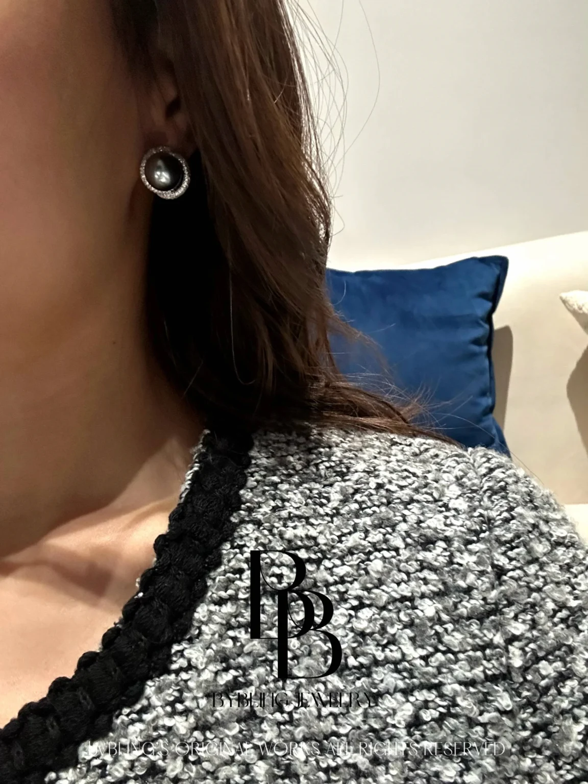 The Tahitian Pearl and Diamond Silver Earrings - Image 4