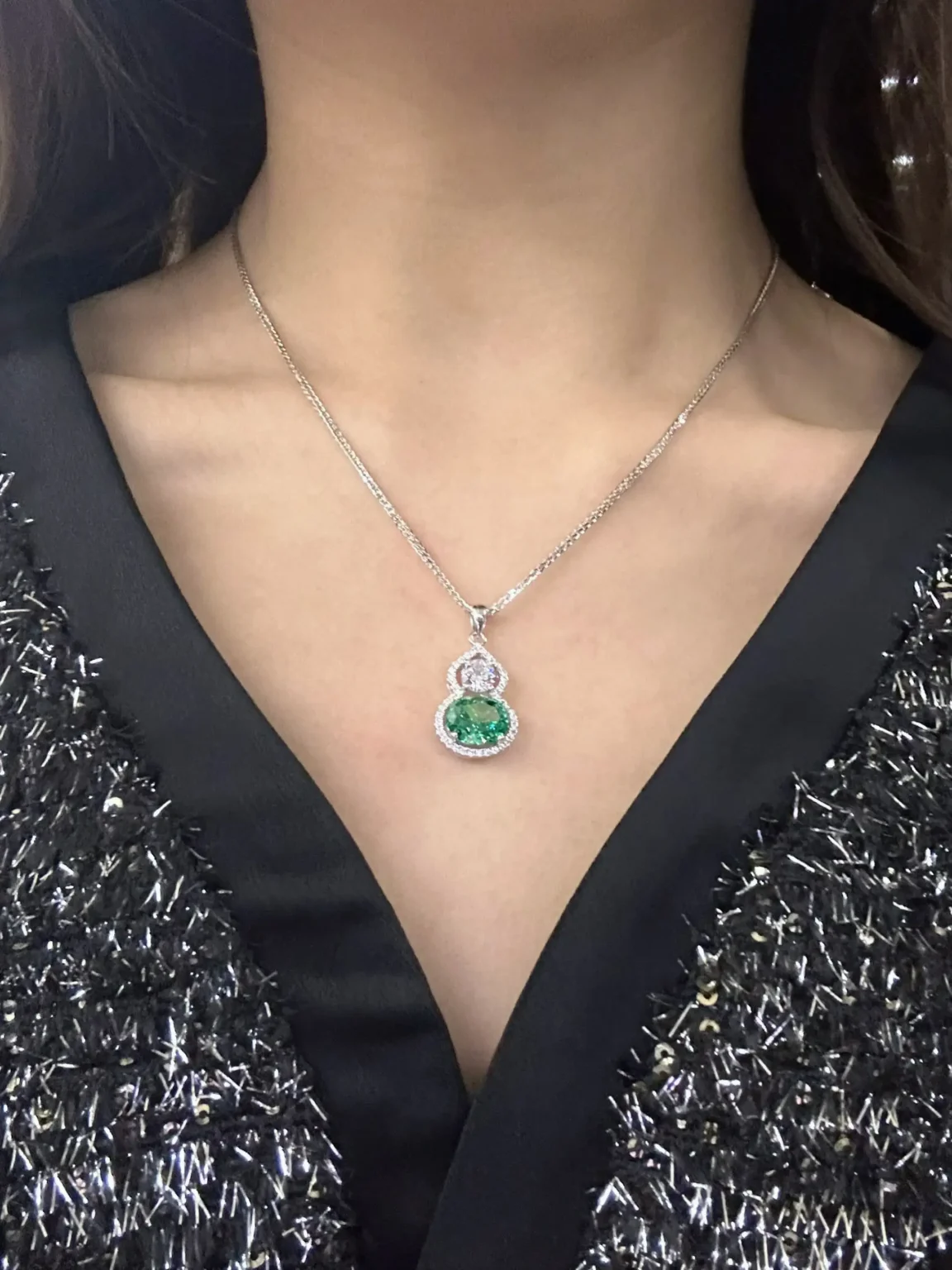 The Hulu Paraiba and Diamonds Pendant - Image 2