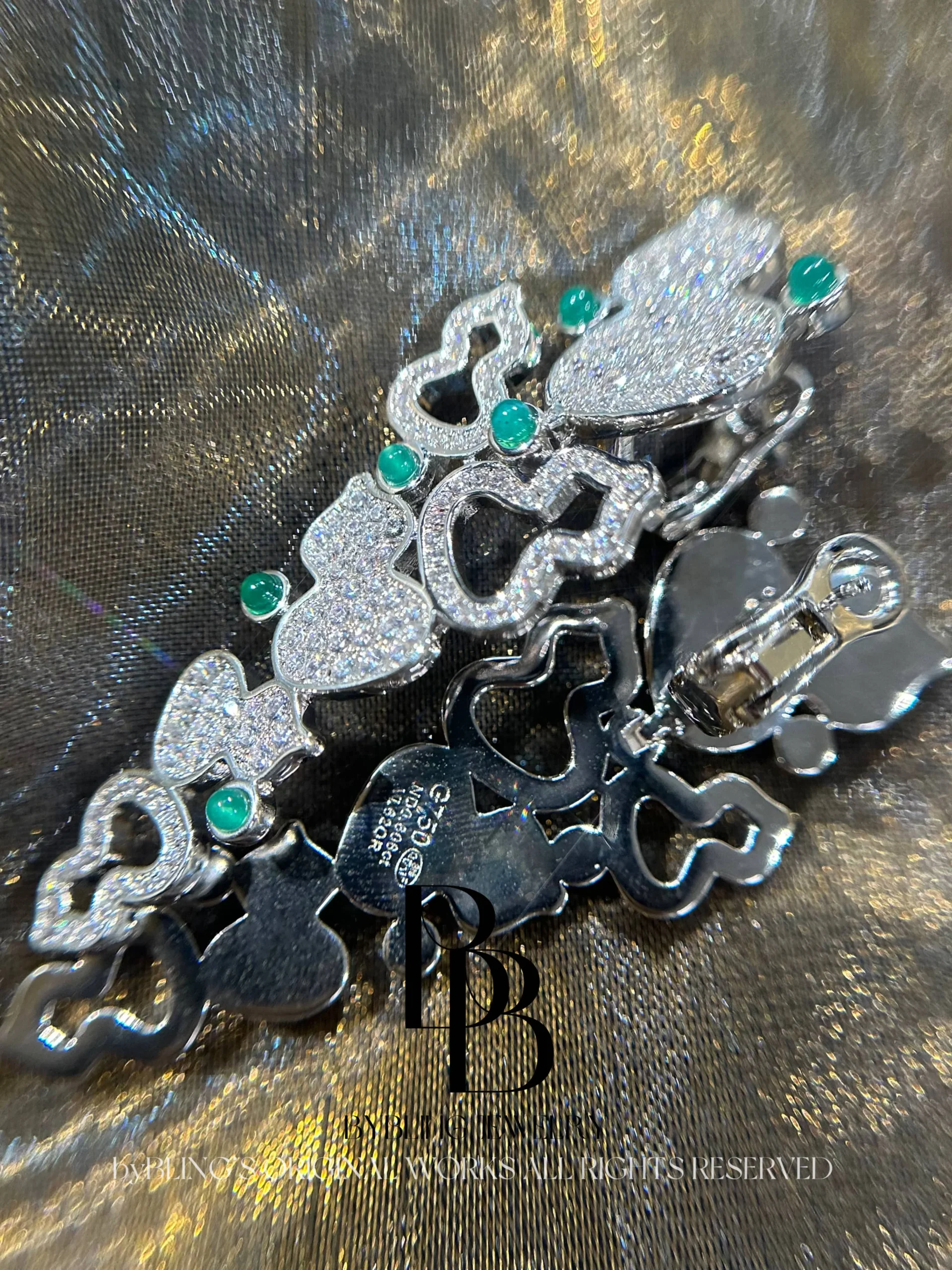 Hulu Emerald & Diamond Earrings